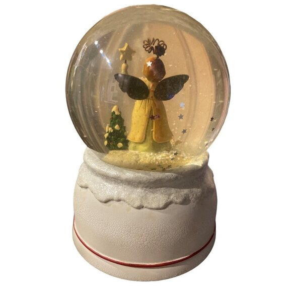 Vintage Sankyo Hallmark Snowglobe With Angel Plays Gloria In Excelsis Deo - Picture 3 of 4